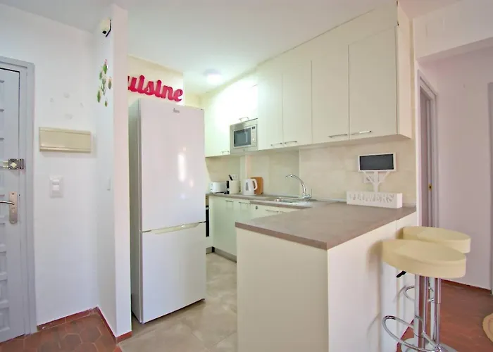 Acquamarina By Edeal Homes *